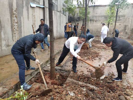 云南省精神病醫(yī)院開展義務(wù)植樹活動