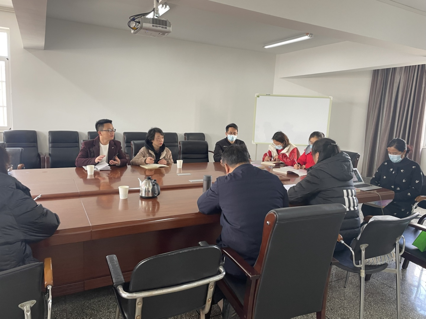 云南省精神病醫(yī)院護(hù)理部開(kāi)展《精神科護(hù)理學(xué)》集體備課